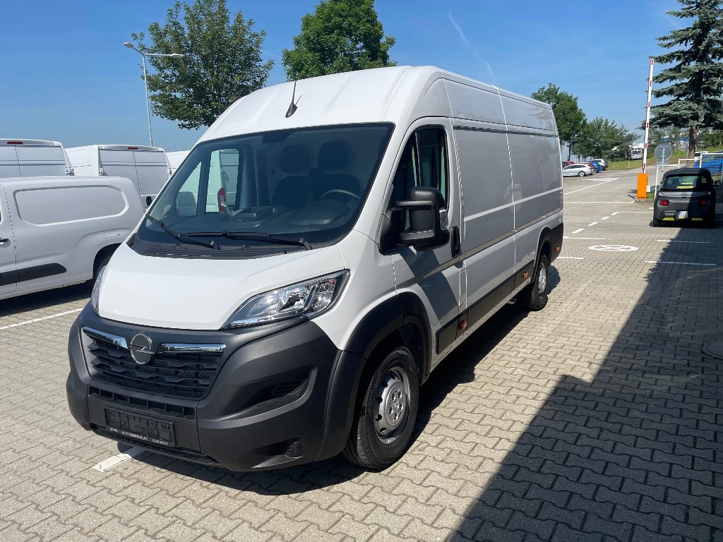 Opel Movano