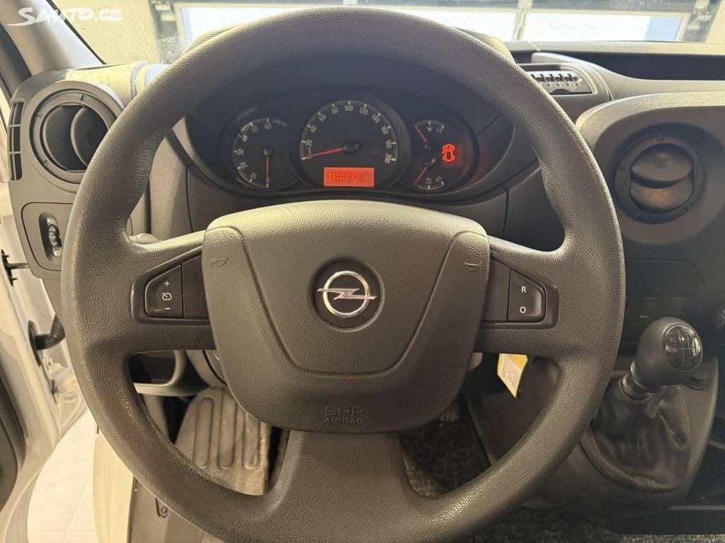 Opel Movano
