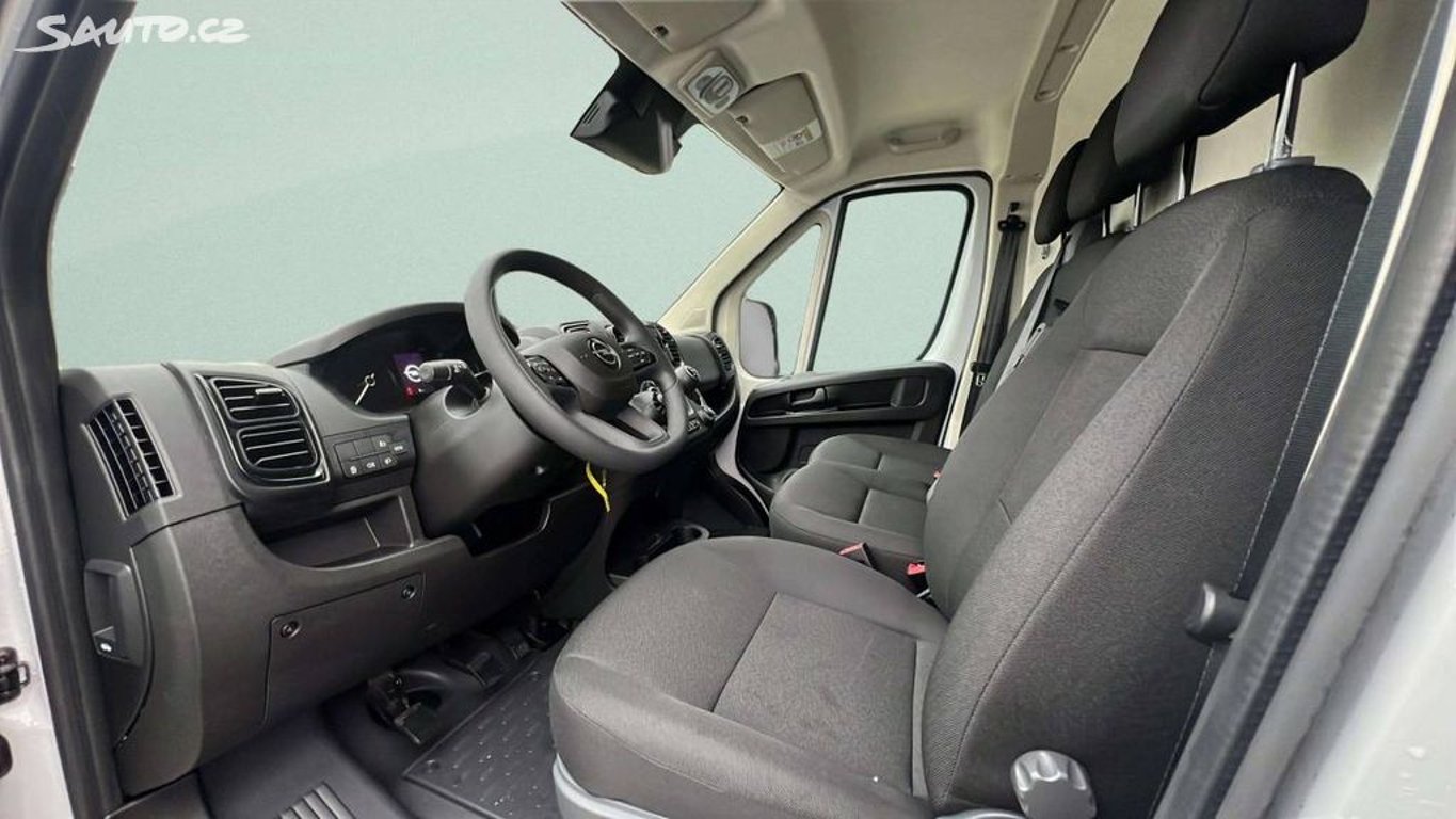 Opel Movano