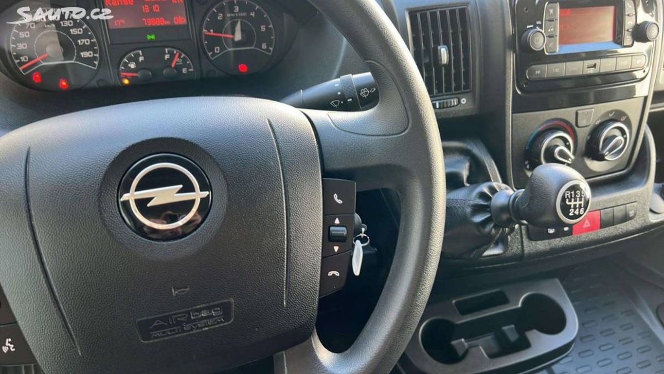 Opel Movano