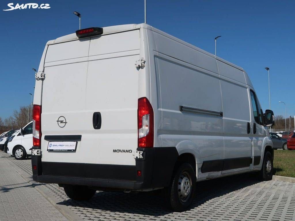 Opel Movano