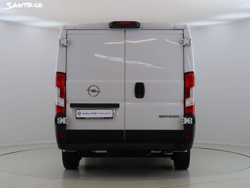 Opel Movano