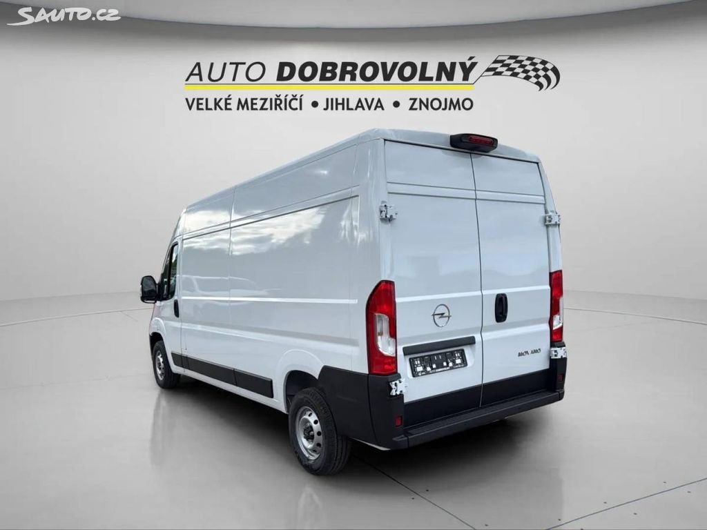 Opel Movano