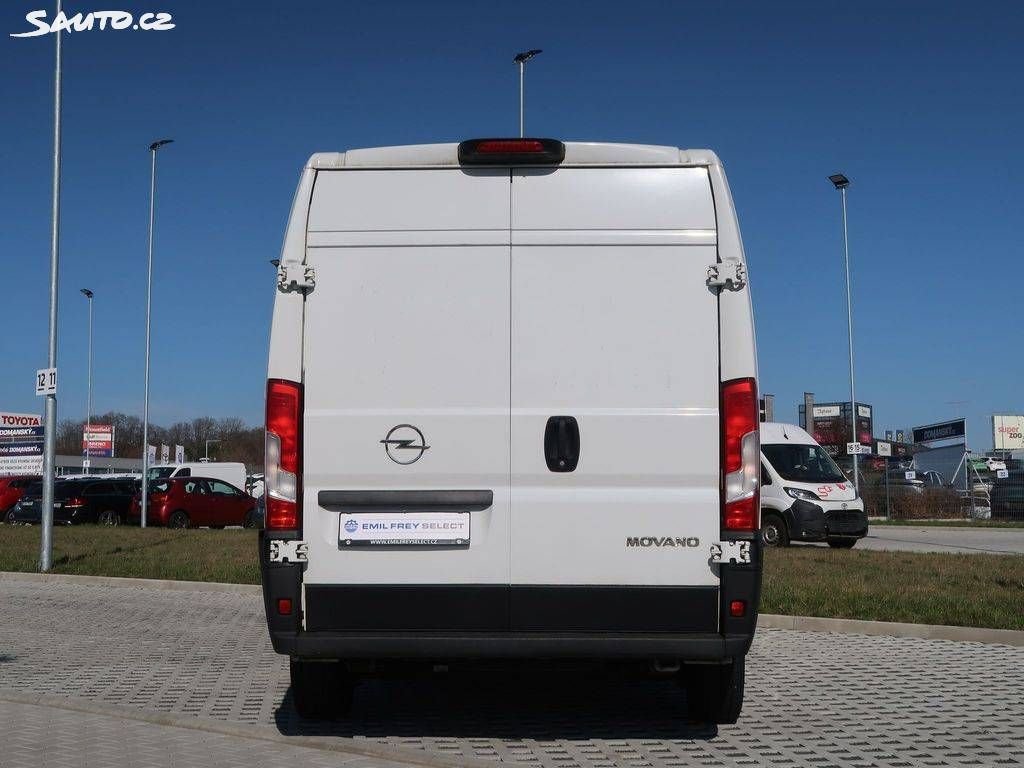 Opel Movano