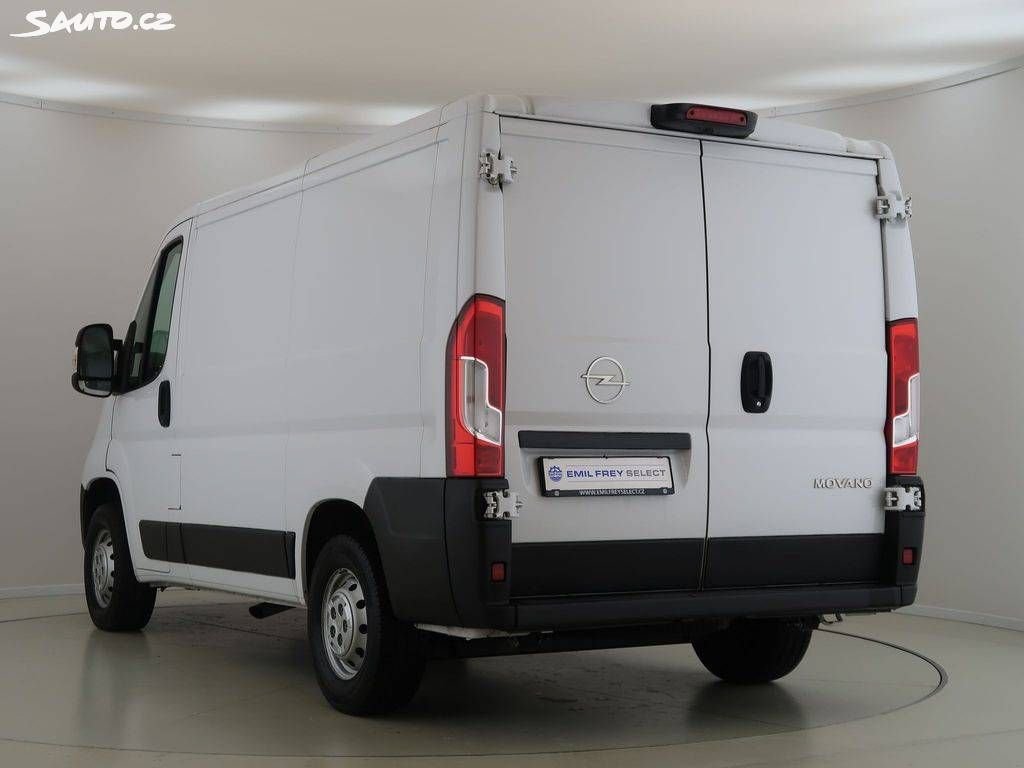Opel Movano