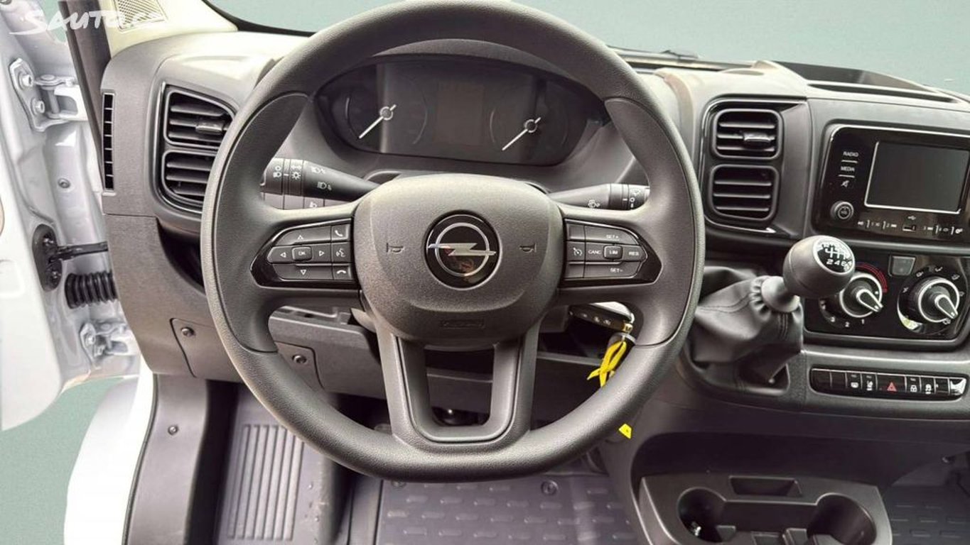 Opel Movano