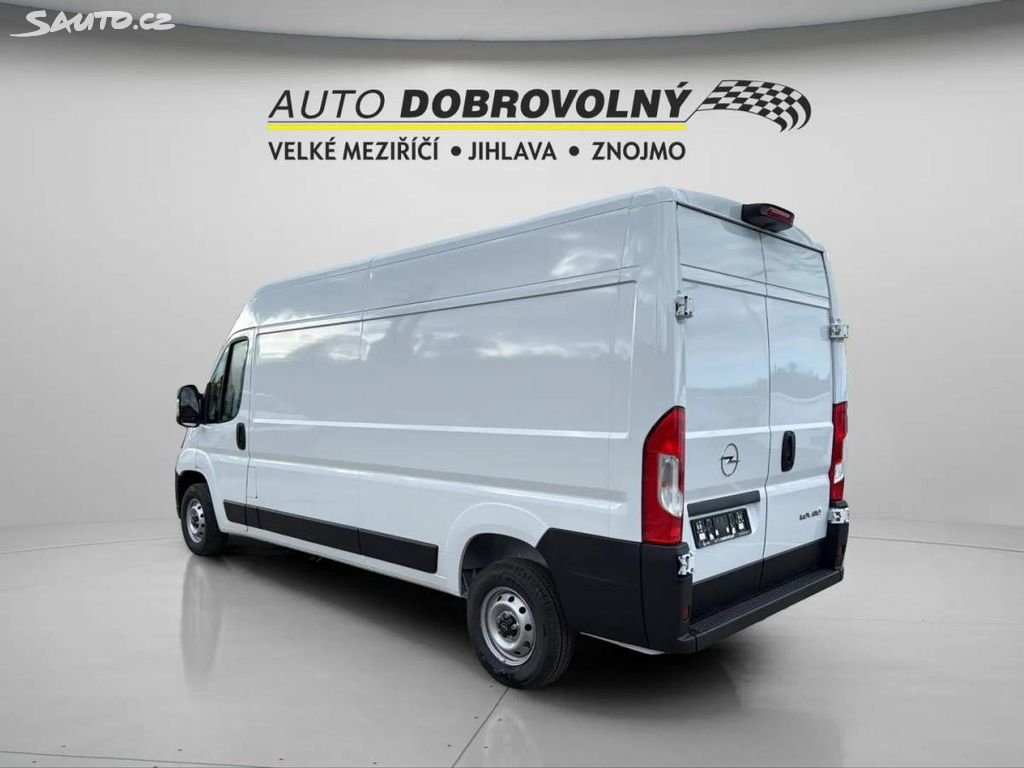 Opel Movano