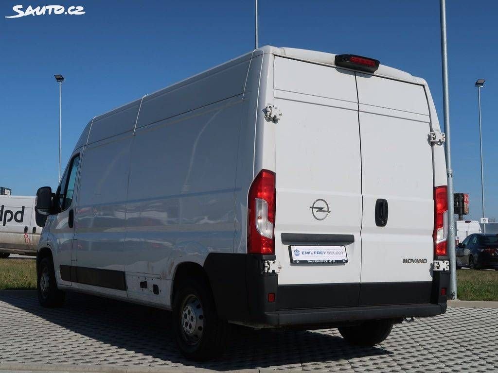 Opel Movano