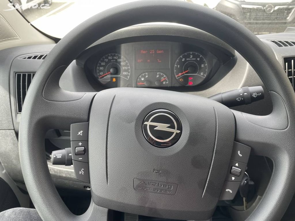 Opel Movano