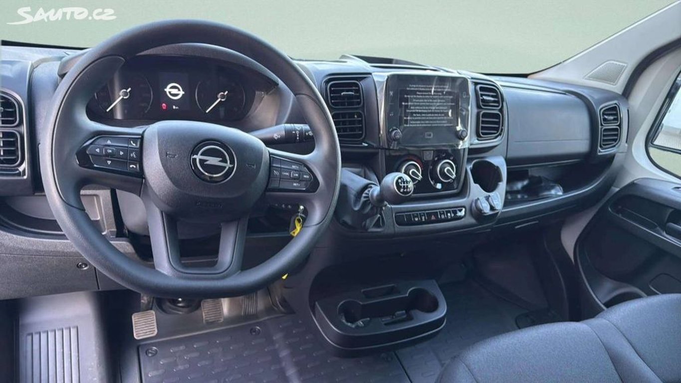 Opel Movano