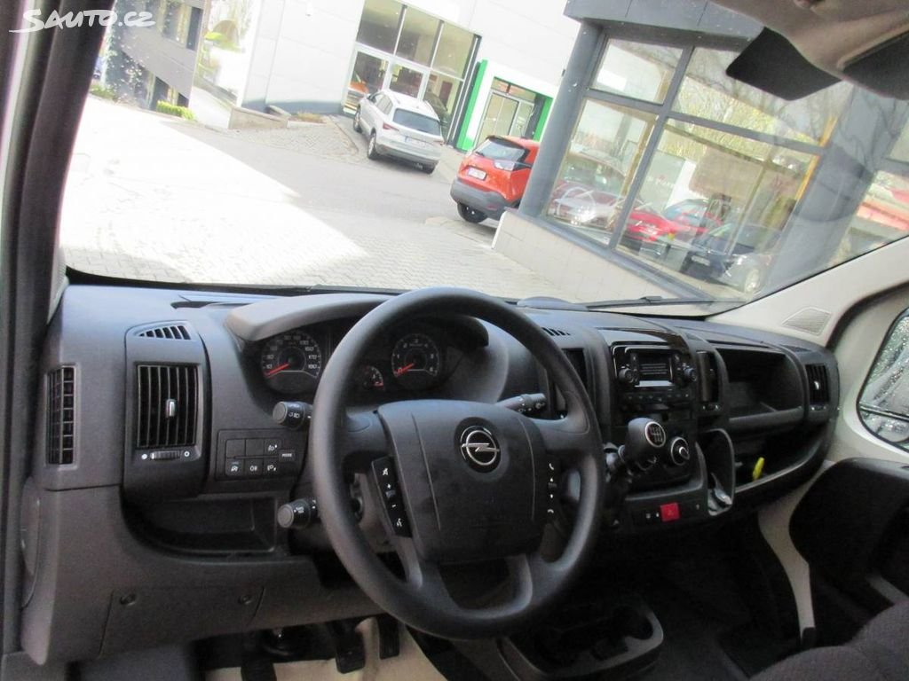 Opel Movano