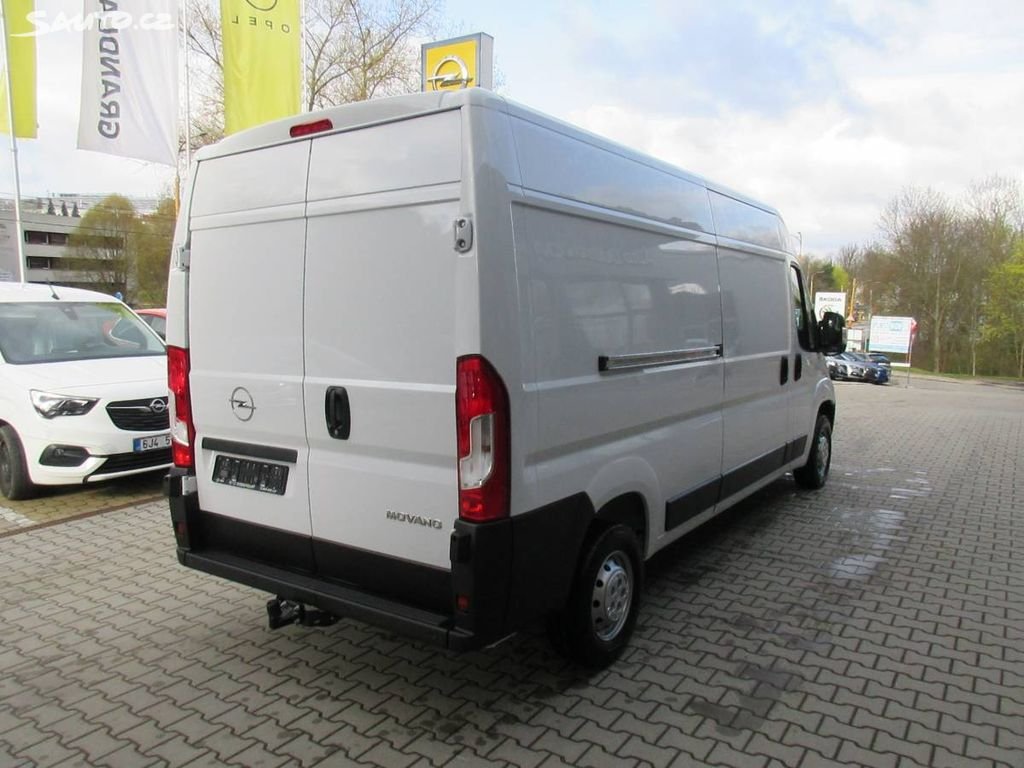 Opel Movano